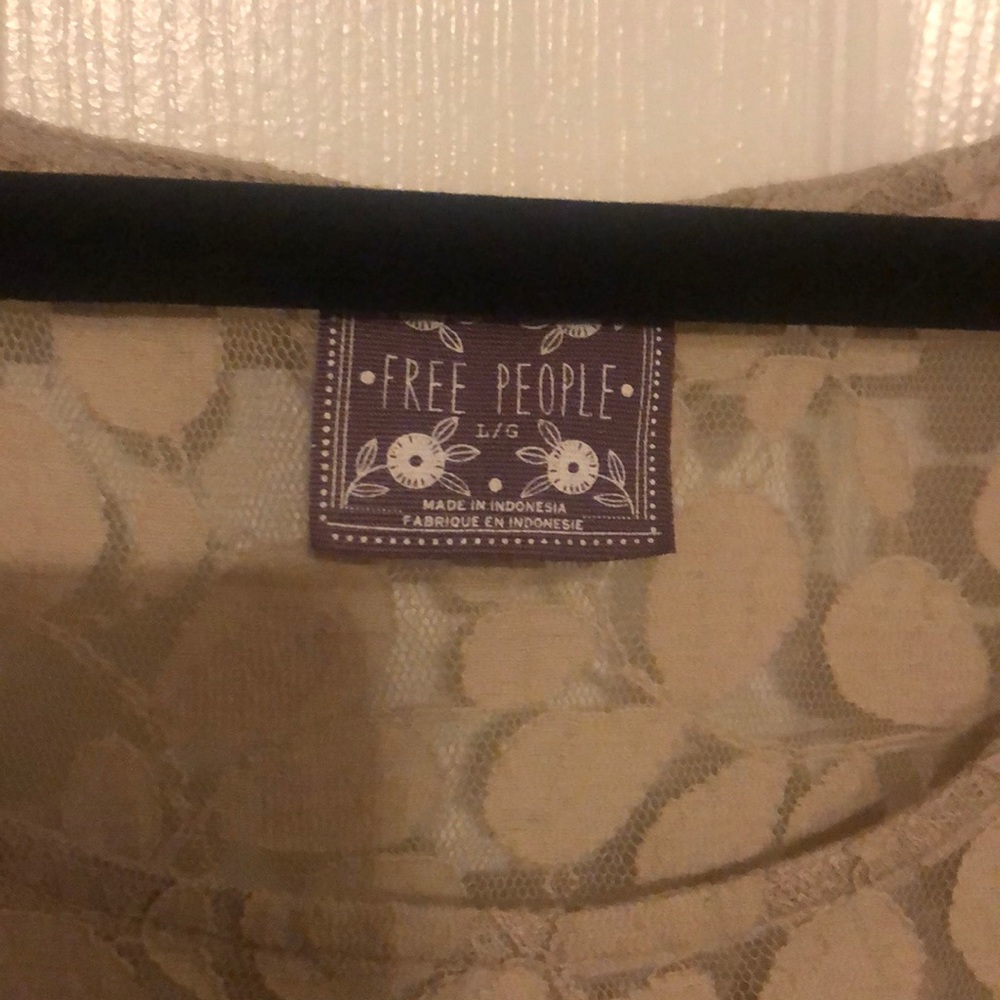 Free People Large babydoll lace and print top - Picture 4 of 5